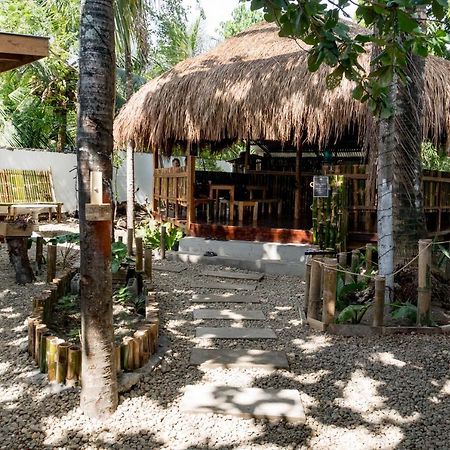 Crazy Bears Hostel Moalboal Ngoại thất bức ảnh