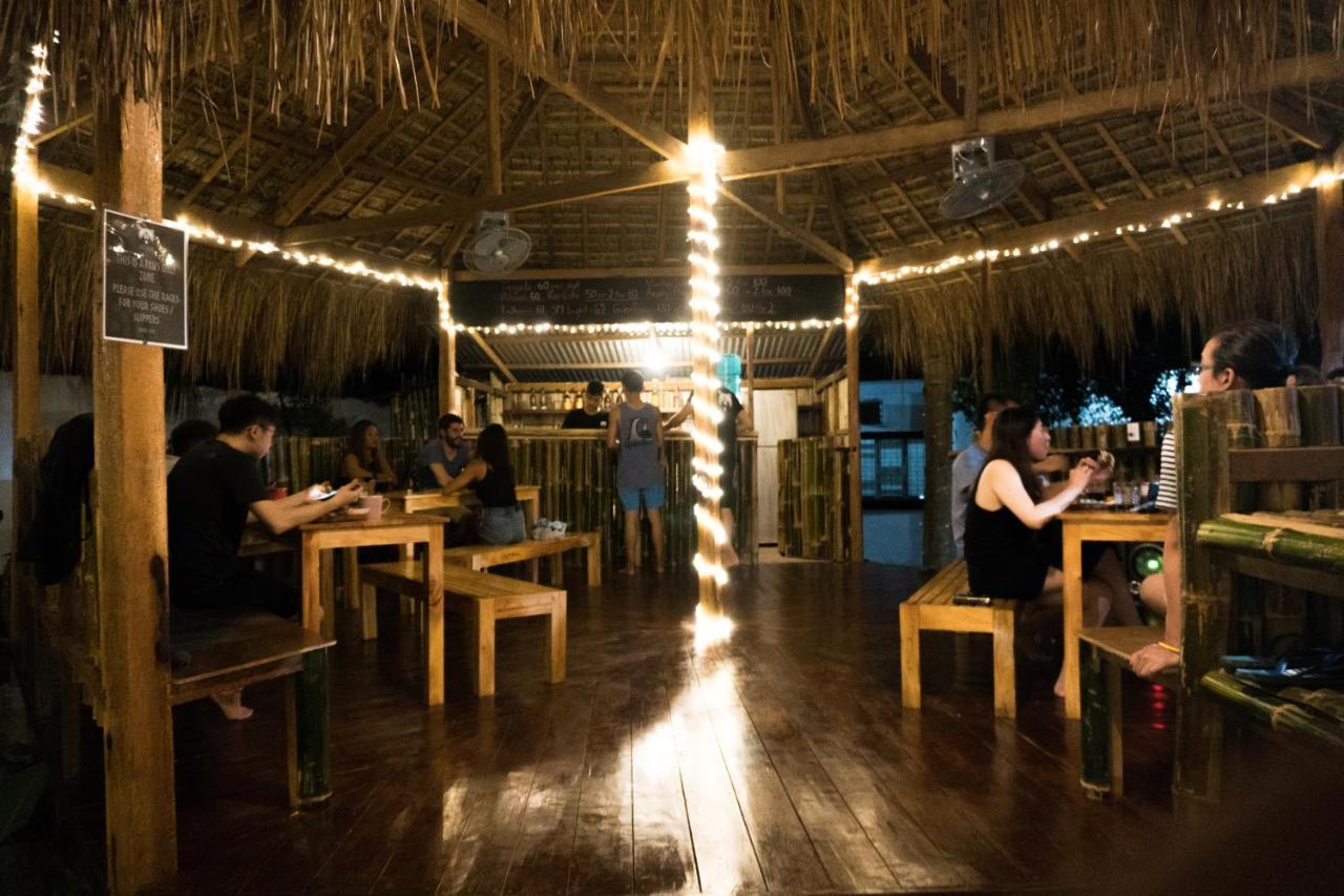 Crazy Bears Hostel Moalboal Ngoại thất bức ảnh