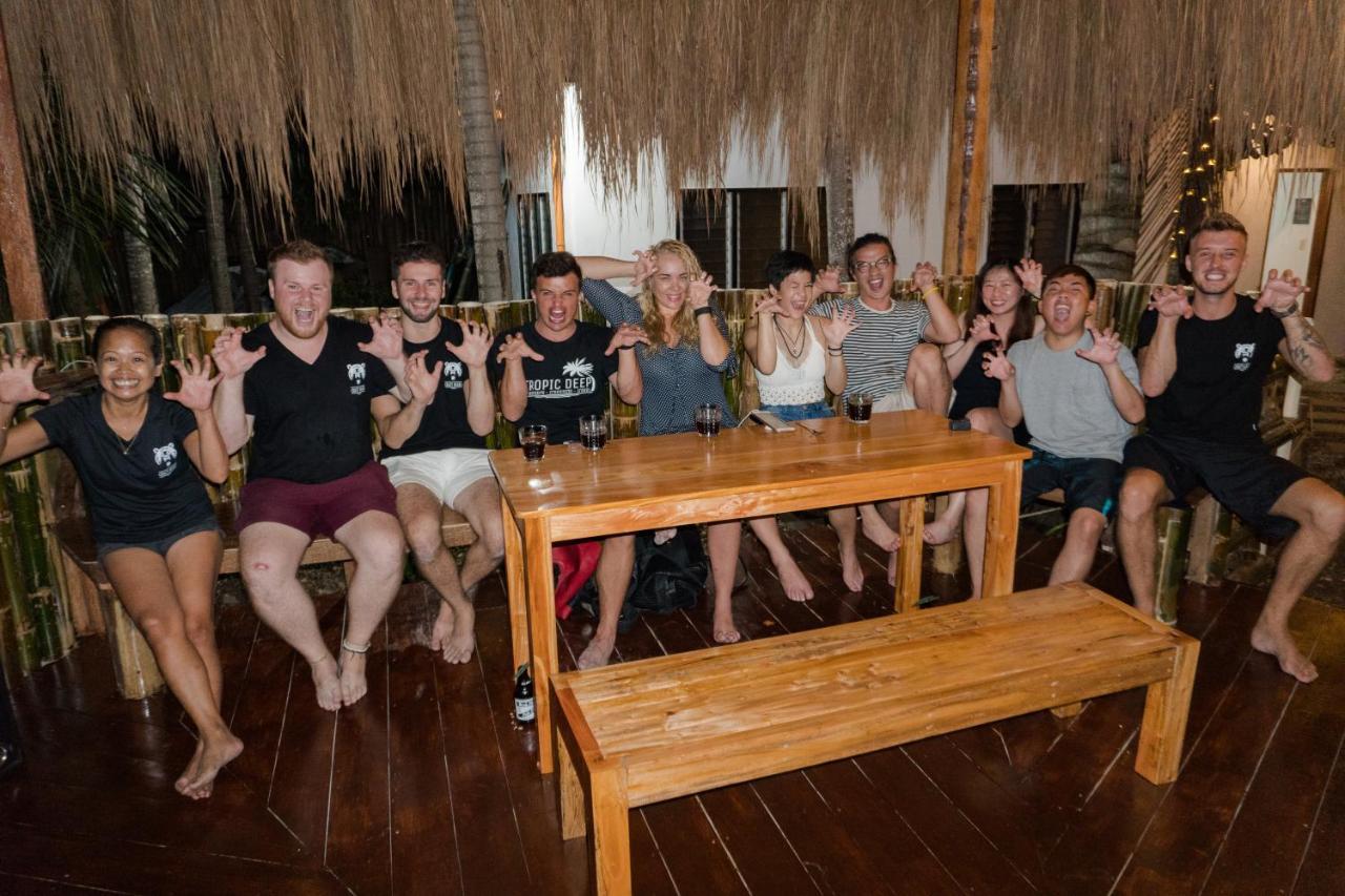 Crazy Bears Hostel Moalboal Ngoại thất bức ảnh